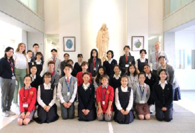 Saint Maur International Schoolの生徒が来校