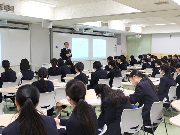 高１・高２　大学の先生による模擬授業